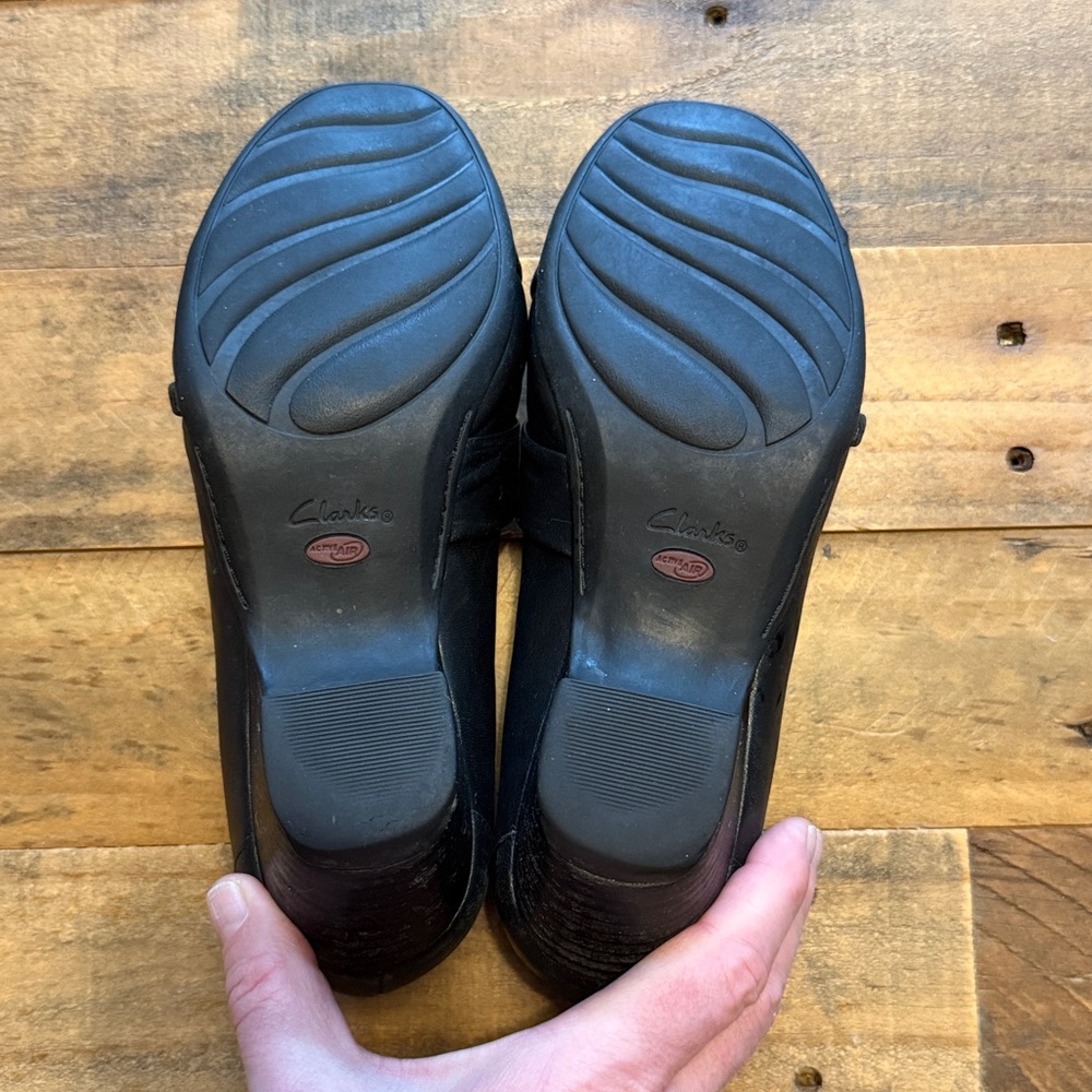 Clarks Black Women's Shoes - Picture 7 of 8